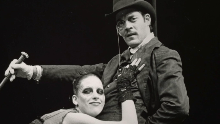 Raul Julia