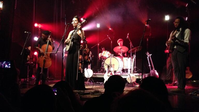 Rhiannon Giddens sings "Better Git Yer Learning"
