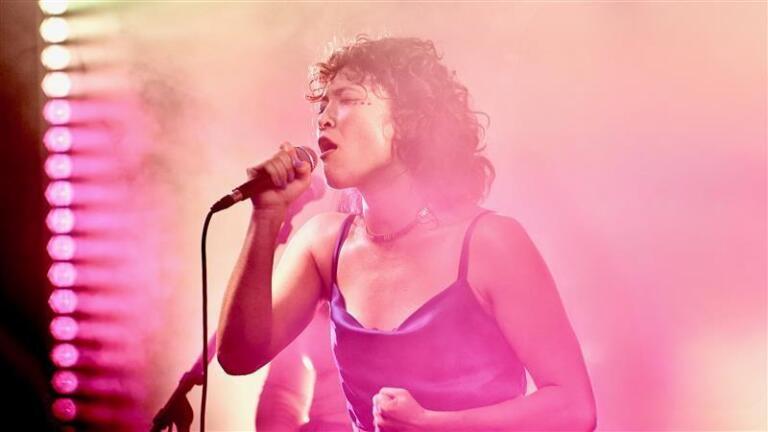 Kiss the Tiger with Diane