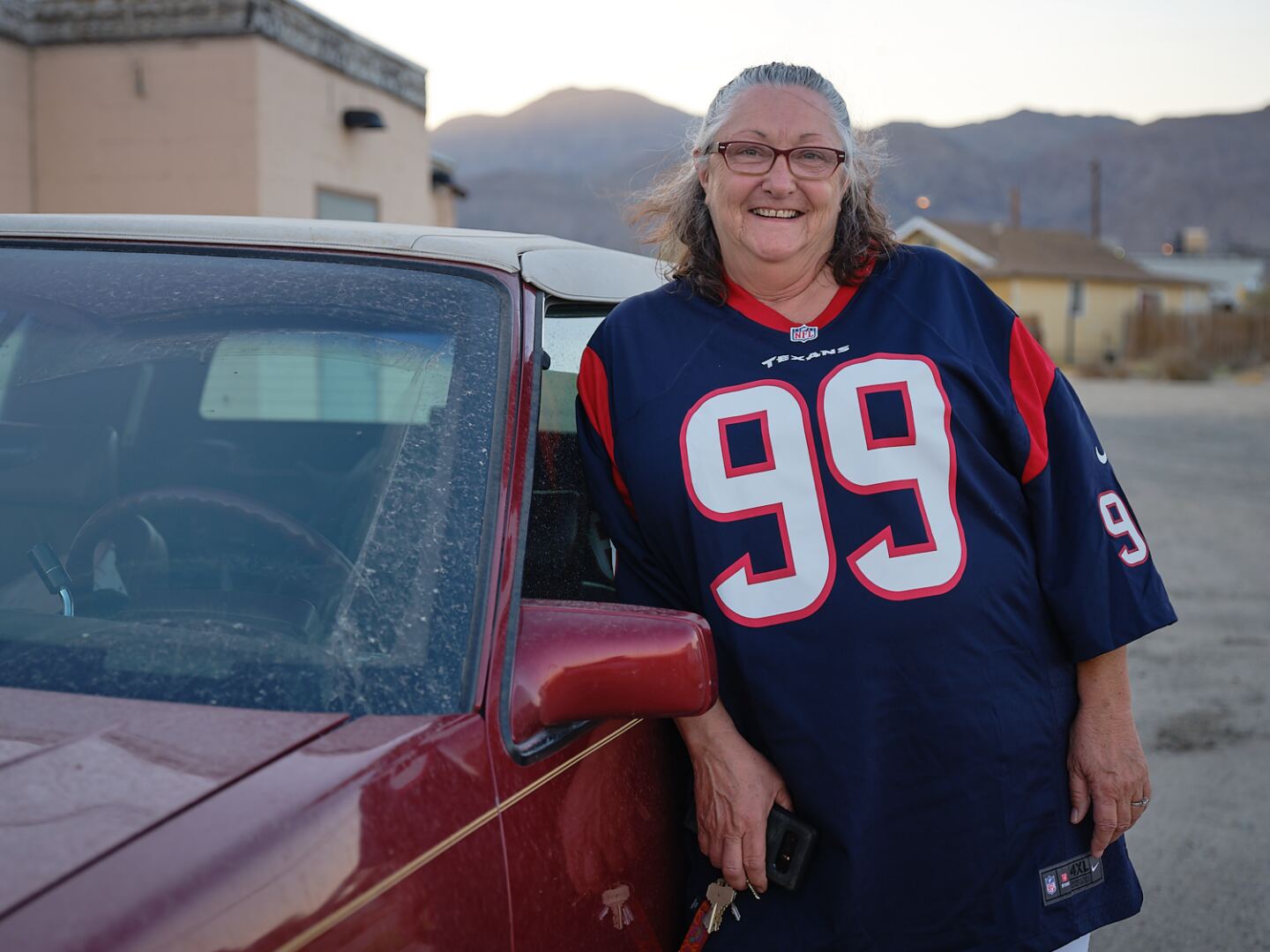 Jolynn Tomkins stands outside the Sidewinder Bar & Grill in Trona, Ca. | Osceola Refetoff