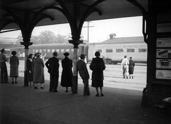 Passengers wait for a train at the Santa Fe's La Grande Station, circa 1937. Courtesy of the Herman J. Schultheis Collection, Los Angeles Public Library.