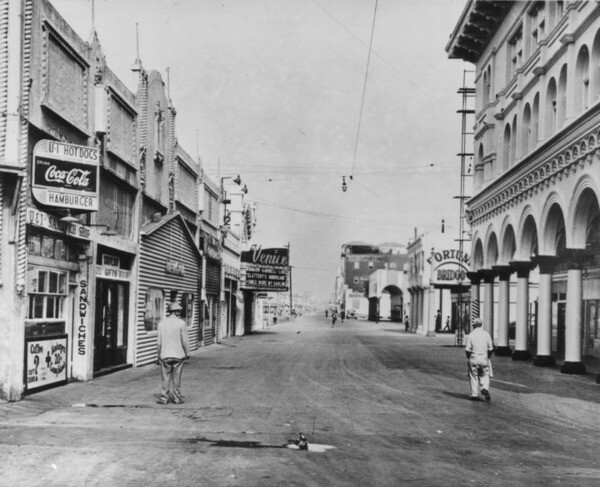Ocean Front Walk, to the right is St. Marks Hotel, 1948 | Security Pacific National Bank Collection, Los Angeles Public Library
