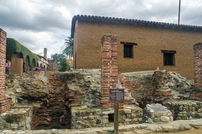 catalanfurnace.jpg
