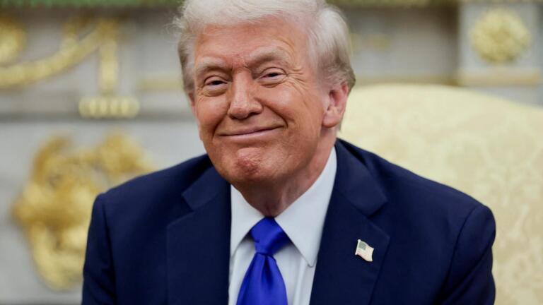 Trump threatens no back pay for furloughed federal workers