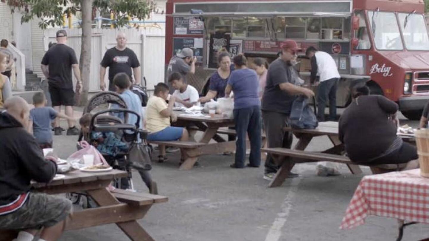 Community enjoys Bracken's Kitchen meal