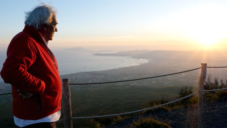 Big Cities: Mount Vesuvius
