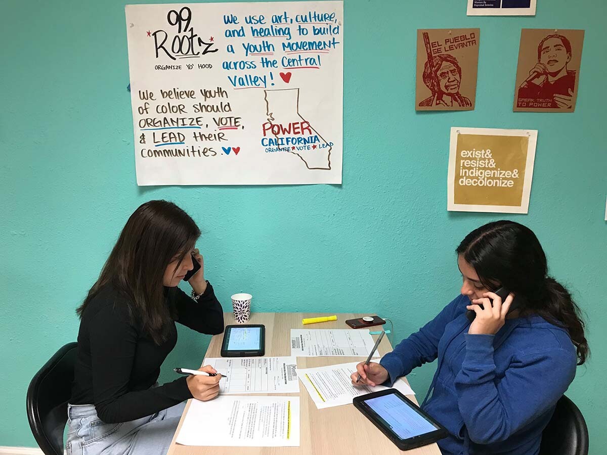 99Rootz youth leaders at a volunteer phone bank at an office in Atwater, Merced County in Spring 2020. | Crisantema Gallardo