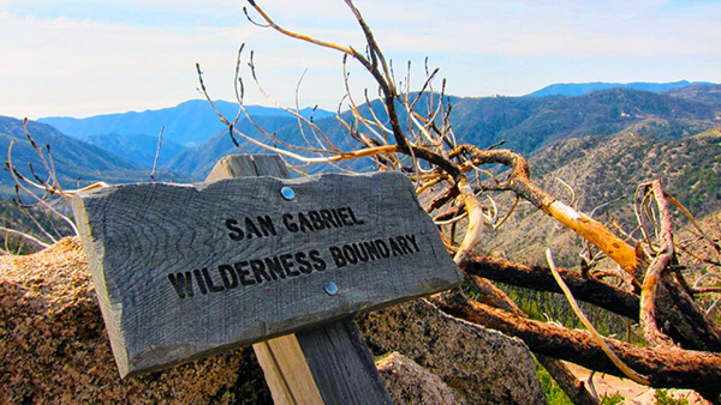 Boundary of the San Gabriel Wilderness on Three Points trail | Photo: Daniel Medina