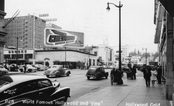 Intersection of Hollywood and Vine, with the Knickerbocker Hotel in the background | Security Pacific National Bank Collection, Los Angeles Public Library
