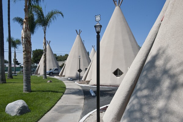 The Wigwam Motel today. | Photo: Douglas McCulloh