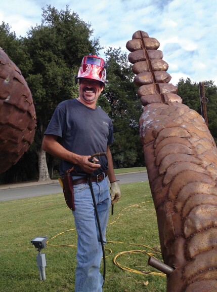 Ricardo Breceda welding | Photo: Gordon Johnson