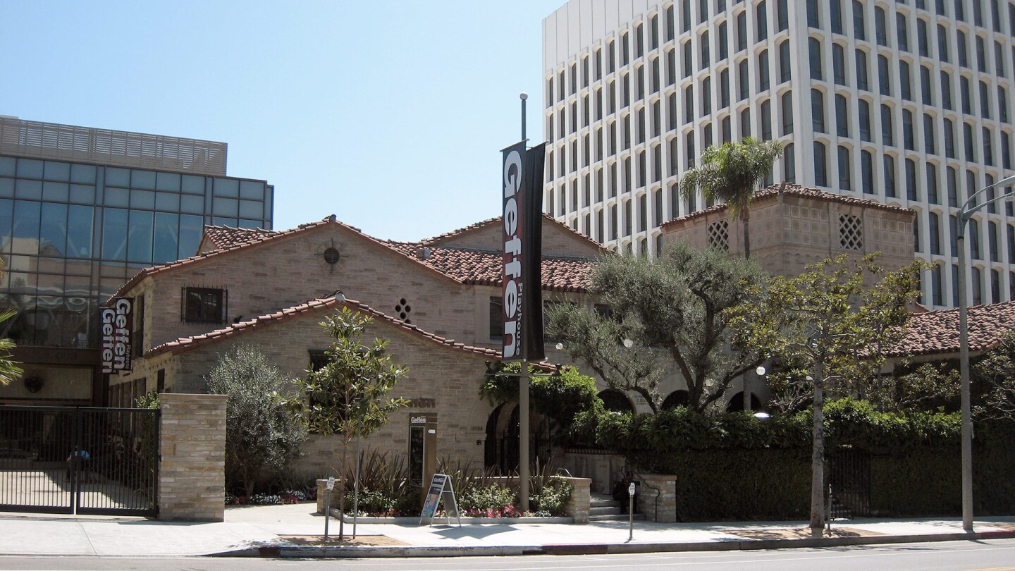 Geffen Playhouse exterior | Minnaert/ Wikimedia Commons/ CC BY-SA