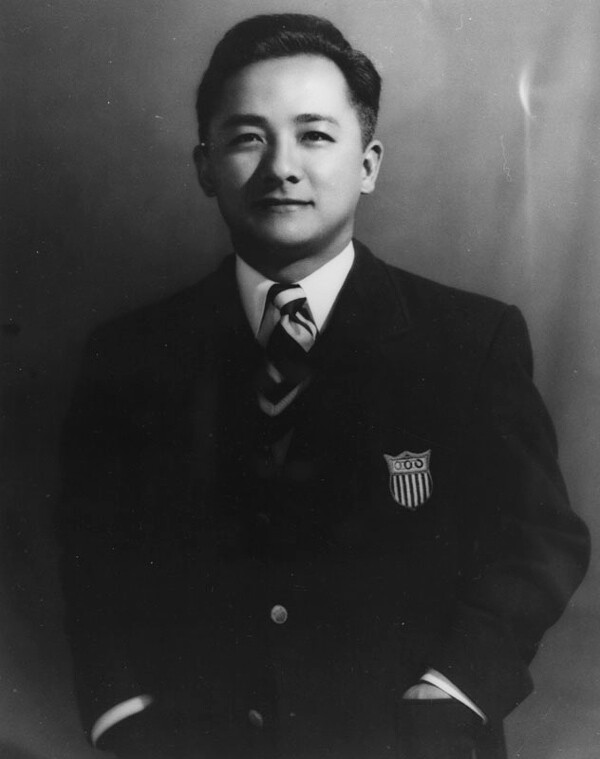 Portrait of Sammy Lee ca. 1948 | Image: Shades of L.A. Collection courtesy of Los Angeles Public Library