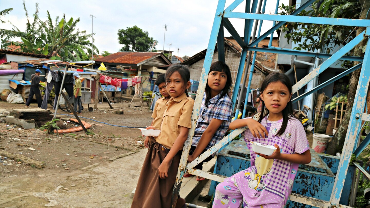 Towards the Human City: Girls in Bandung