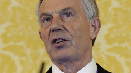 Tony Blair advocates for a new global policy ‘center ground’