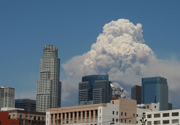 Aug2009_LA_Fire-thumb-630x438-96983