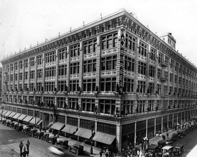 Hamburger’s Department Store, ca1920.