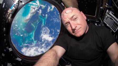 Scott Kelly endures strains of long space travel