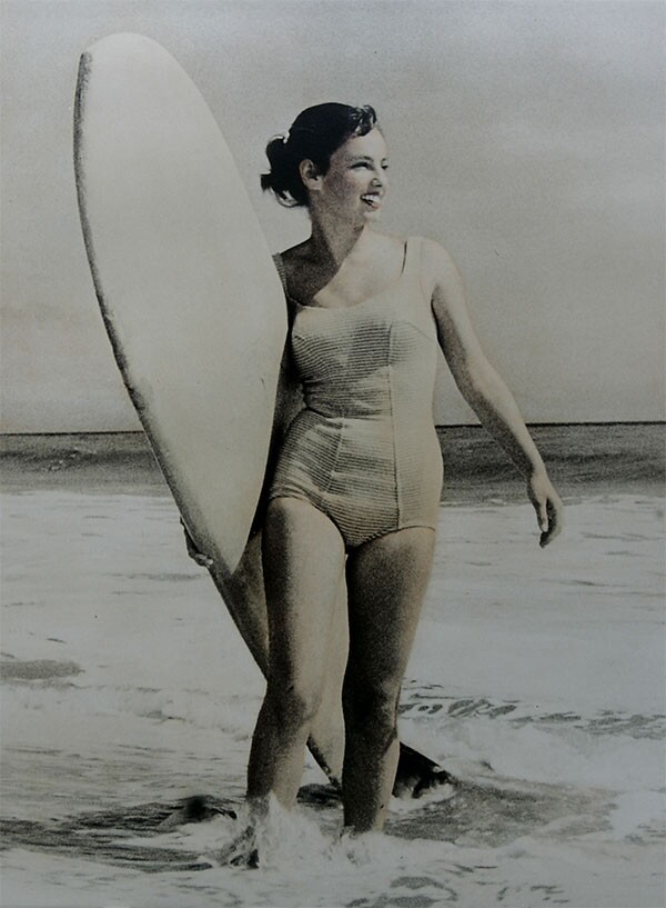 Kathy Kohner Zuckerman, aka Gidget, surfing in Malibu in the 1950s | Ken Hively/Los Angeles Times via Getty Images