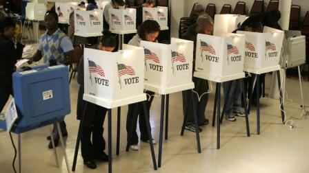 Can political outliers pull out victories in purple states?