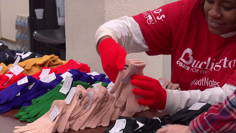Poverty, 3D Printing, Tantoco, Morgenthau, Holiday Gloves