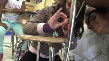 "Lab before blab" lights up elementary school science