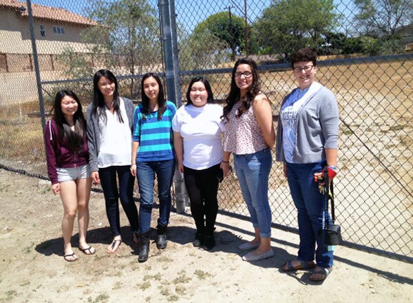 Student Gardner: Savanna, Mabel, Tiffany, Stephanie, and Brianna with Ms. Jennifer Swanson, Knights Garden Adviser