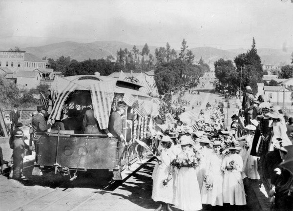 Residents celebrated the 1889 opening of the Los Angeles Cable Railway's line to East Los Angeles. Courtesy of the Title Insurance and Trust, and C.C. Pierce Photography Collection, USC Libraries.
