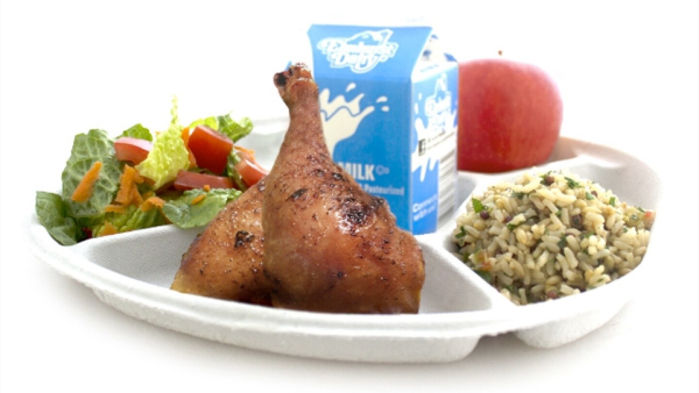 Photo by <a href="http://photos.prnewswire.com/prnh/20150519/217147">PRNewsFoto/Urban School Food Alliance</a>