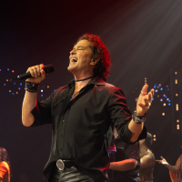 Watch Carlos Vives y La Provincia on Austin City Limits
