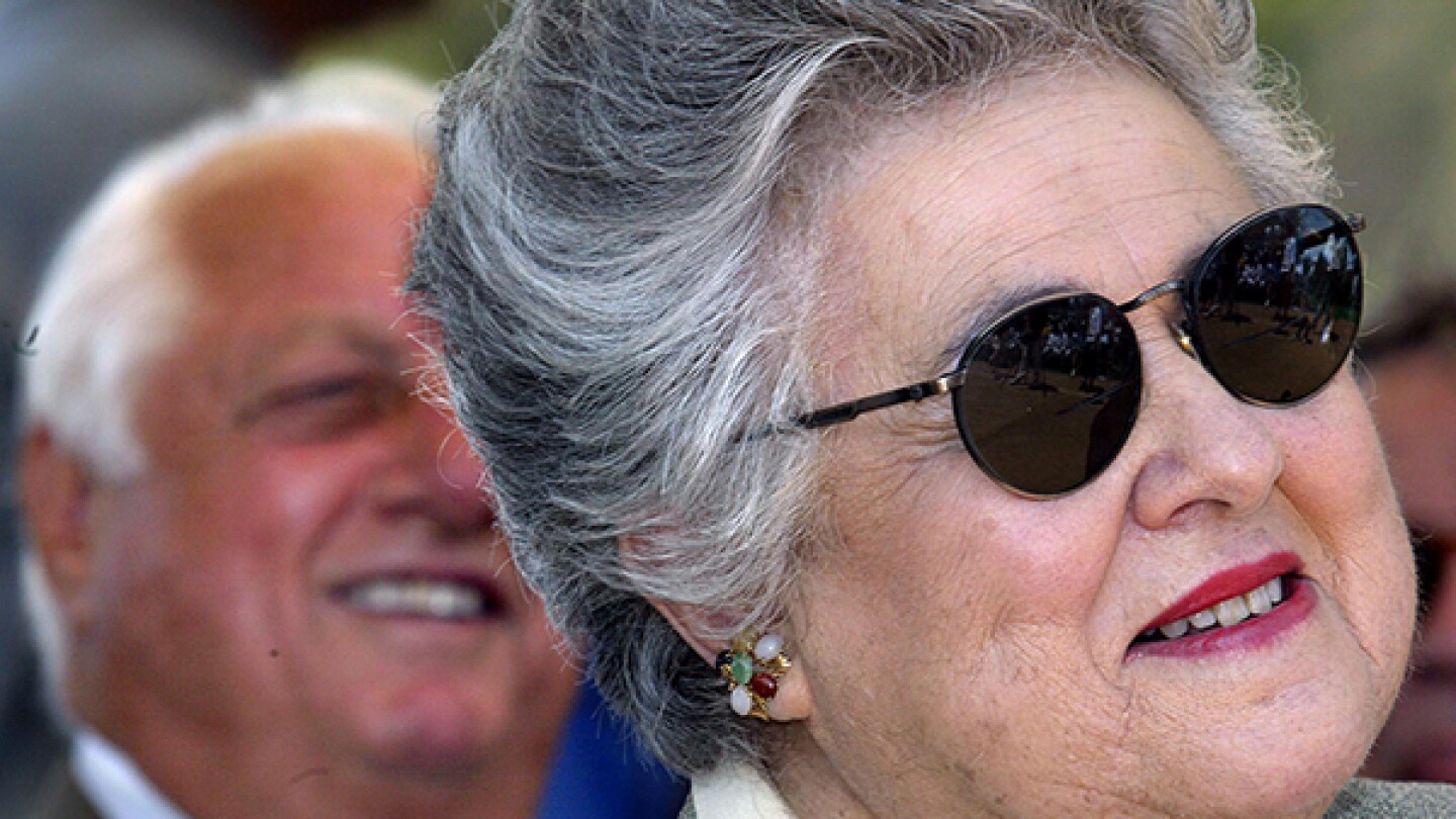 Dedication of the Rosalind 'Roz' Wyman Diamond at Cheviot Hills Recreation Center. July 21, 2003. | Photo by Ken Hively/Los Angeles Times via Getty Images)