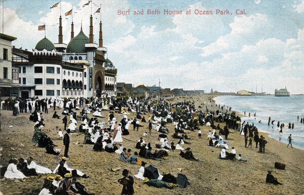 Courtesy of the Werner Von Boltenstern Postcard Collection, Department of Archives and Special Collections, Loyola Marymount University Library.