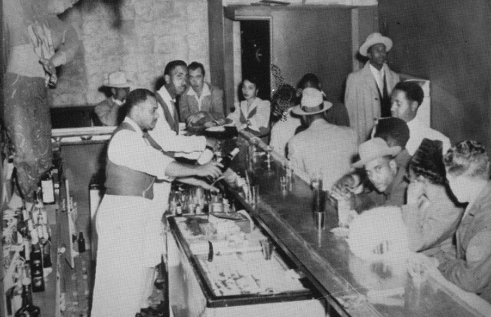 The bar at the Club Alabam, Los Angeles, ca. 1941-1945
