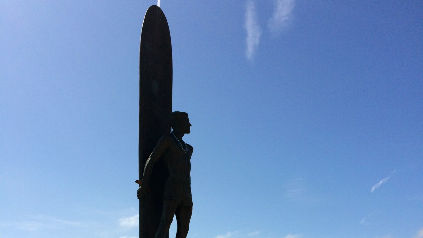surf statue