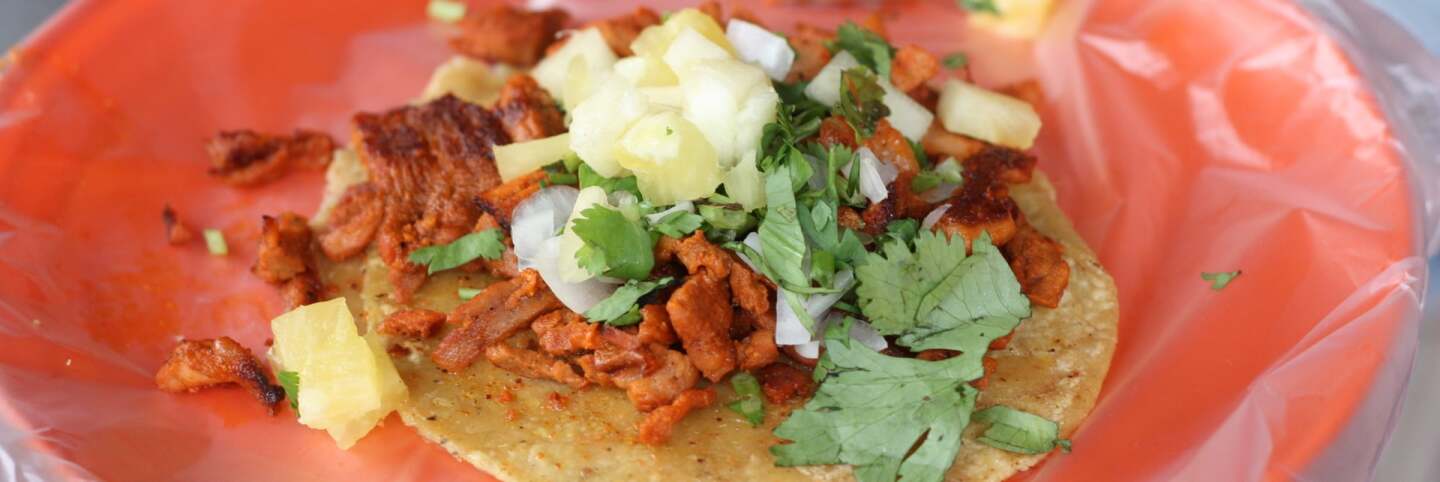 Tacos al pastor | Lesley Tellez