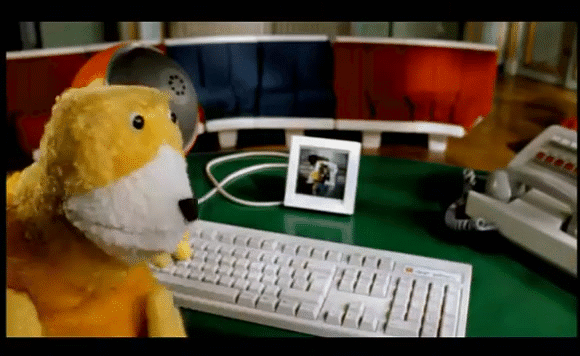 Mr_Oizo_Flat_Beat_Quentin_Dupieux.gif