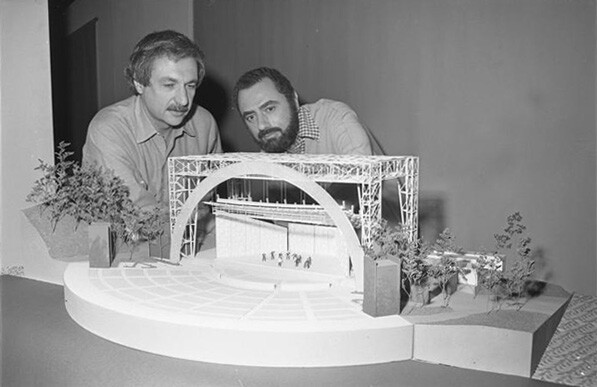 gehry-wexler-1976-ucla.jpg