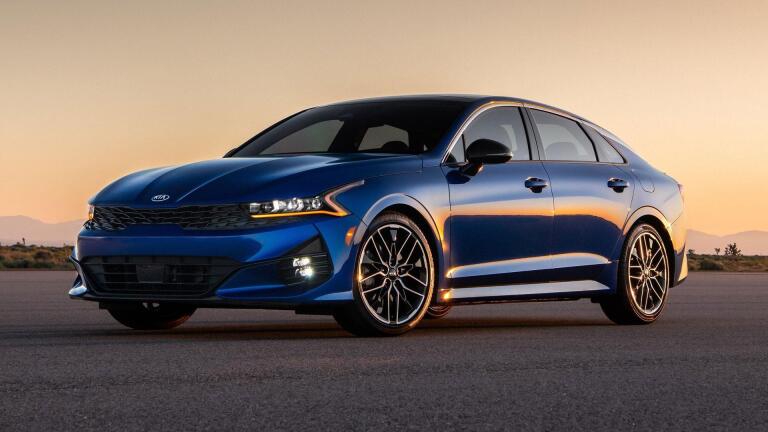 2021 Kia K5 GT & 2021 Ford Mustang Mach-E