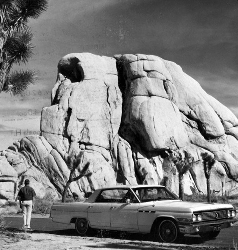 Stopping to take in the view of Skull Rock, 1963 | Valley Times Collection/Los Angeles Public Library
