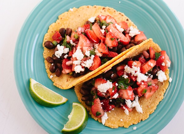 strawberry-black-bean-tacos-1