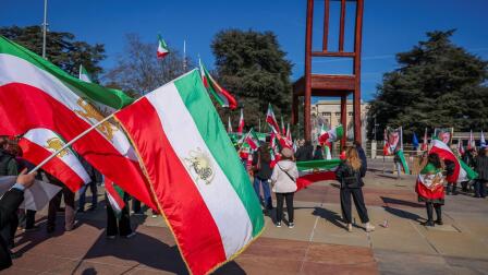 Mideast experts on U.S.-Iran talks and potential for war