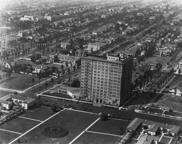Aerial view of the Gaylord Apartments, ca. 1925