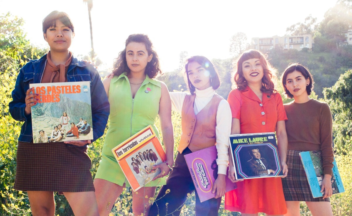 The Chulita Vinyl Club (Liz Rosales, Linda Tovar, Roseli Martinez, MaryAnn Aguirre and Karina Ramirez) | César Cervantes