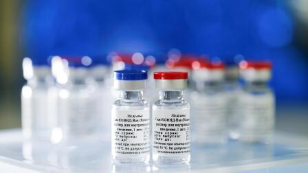 News Wrap: Russia approves vaccine for COVID-19