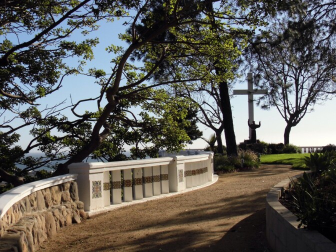 Serra Retreat (1)