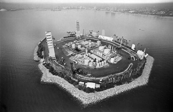 Island White, an artificial island in Long Beach Harbor, hides an oil well. 1986 photo courtesy of the Los Angeles Times Photographic Archive, Department of Special Collections, Charles E. Young Research Library, UCLA.