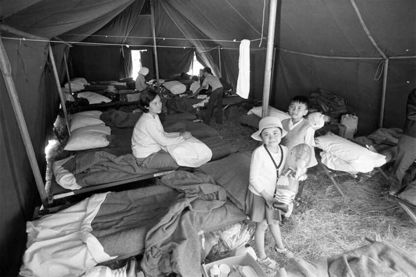 Vietnamese refugees at Camp Pendleton, 1975