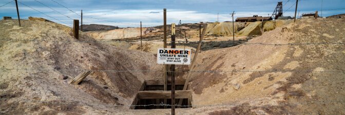 An abandoned mine in Goldfield, Nevada. | Kim Stringfellow.