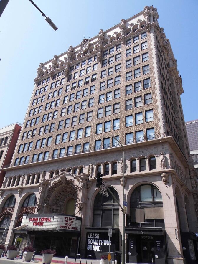 Million Dollar Theatre exterior. | Sandi Hemmerlein