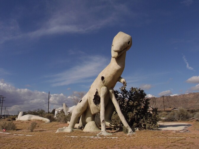 Dinosaur Swampland, Apple Valley (2)